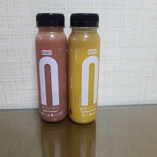 BLENDY'S 핑크 스무디+블론디 스무디 — 4.5점을 준 리뷰어가 2021년 9월 올린 사용 사진