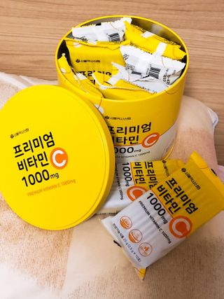 서울약사신협 프리미엄비타민C1000_2.5G x 100포 — 4.5점을 준 리뷰어가 2021년 5월 올린 사용 사진