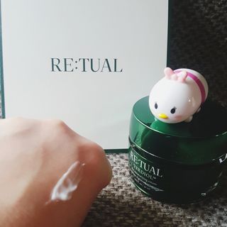 레츄얼 베르디올 더 모이스처라이징 크림 — 4점을 준 리뷰어가 2022년 4월 올린 사용 사진