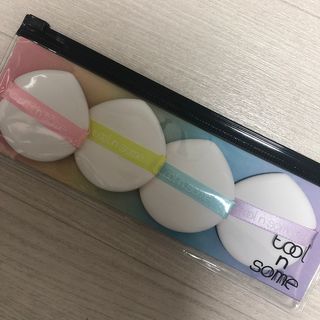 [툴앤썸] 메이크업 브러시로 바르고 호빵 스펀지로 클렌징하는 A-Z 뷰티툴 5종 — 5점을 준 리뷰어가 2021년 1월 올린 사용 사진