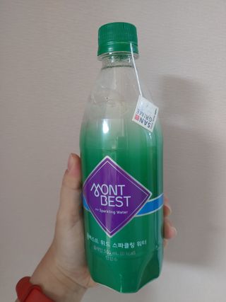 몽베스트 Montbest with Sparkling water Plain 20병 — 5점을 준 리뷰어가 2021년 11월 올린 사용 사진