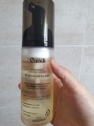 헤어플러스 콴디 아침세안제 폼클렌징 퓨어 어니스티 모닝클렌저 — 4.5점을 준 리뷰어가 2021년 3월 올린 사용 사진