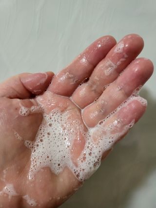 벨먼 내추럴 스파 머드레티놀 바디워시(그린로즈, 미드나잇 피오니) — 5점을 준 리뷰어가 2022년 5월 올린 사용 사진