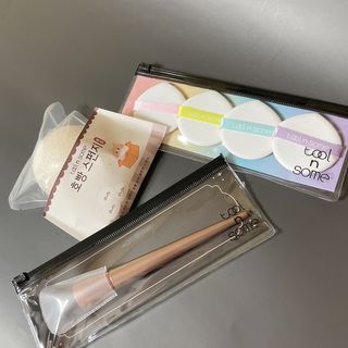 [툴앤썸] 메이크업 브러시로 바르고 호빵 스펀지로 클렌징하는 A-Z 뷰티툴 5종 — 5점을 준 리뷰어가 2021년 1월 올린 사용 사진