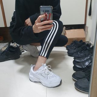 풋테크 지압신발 풋테크 건강 지압 운동화 FT20 — 5점을 준 리뷰어가 2020년 12월 올린 사용 사진