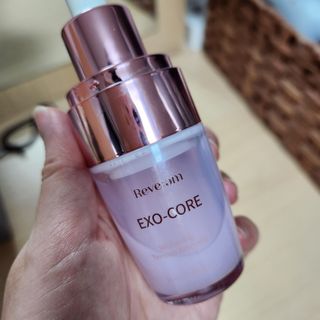 나우 [리브엠] 123억개 엑소좀으로 채운 눈부신 광채, 엑소코어 화이트닝 텐션 앰플 — 5점을 준 리뷰어가 2023년 10월 올린 사용 사진