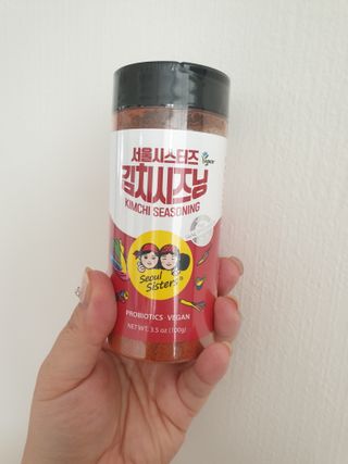 [서울시스터즈] 김치시즈닝 국내 최초 뿌려먹는 김치파우더 100g 1개+ 신제품 김치스낵 90g 2개 — 5점을 준 리뷰어가 2021년 8월 올린 사용 사진