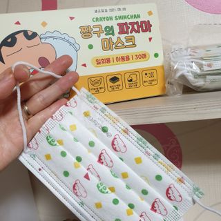 [숨그림] 덴탈마스크 짱구 우리아이 그리고 내가 쓰는 믿을수있는 케릭터 마스크 — 4점을 준 리뷰어가 2021년 10월 올린 사용 사진