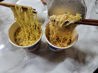 NISSIN 닛신 컵누들  4종 - 씨푸드오리지날, 씨푸드 스파이시, 씨푸드 커리, 씨푸드 XO소스 — 5점을 준 리뷰어가 2021년 11월 올린 사용 사진