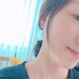 [골드앤디어] 14K 사선 큐빅 원터치 귀걸이_3color — 4점을 준 리뷰어가 2021년 6월 올린 사용 사진