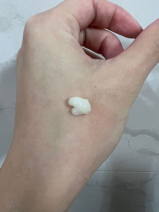 바르셀 주름개선 리프팅 영양크림 인텐시브 리포좀 더블크림-C2 50ml — 5점을 준 리뷰어가 2021년 11월 올린 사용 사진