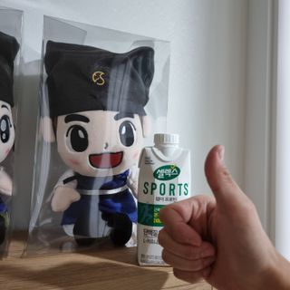 셀렉스스포츠 셀렉스 스포츠 웨이 프로틴 복숭아_ 330ml x 12팩 — 3.5점을 준 리뷰어가 2021년 10월 올린 사용 사진