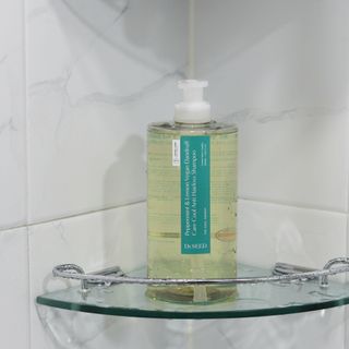 닥터시드 페퍼민트 앤 레몬 비건 비듬케어 쿨 탈모 샴푸 (1000ml) — 4.5점을 준 리뷰어가 2024년 1월 올린 사용 사진