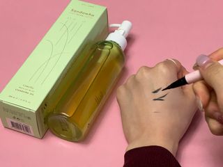 스킨큐어 산다화 순한 클렌징 동백 오일 200ml — 5점을 준 리뷰어가 2023년 4월 올린 사용 사진