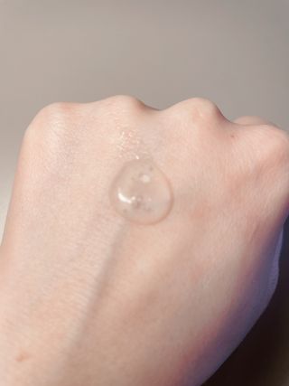 체르엠 스템앤셀 비타민 브라이트닝 에센스 30ml 1개 — 5점을 준 리뷰어가 2022년 3월 올린 사용 사진