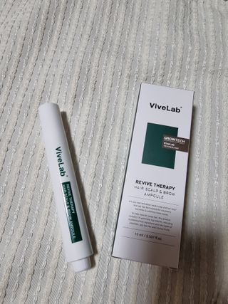 바이브랩 [탈모증상완화] 헤어라인 눈썹 두피앰플 — 5점을 준 리뷰어가 2022년 1월 올린 사용 사진