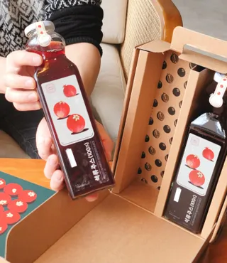 [바이윙클] 페르시아 유기농 석류 착즙주스 750ml 2병 + 선물박스 세트 — 5점을 준 리뷰어가 2022년 3월 올린 사용 사진