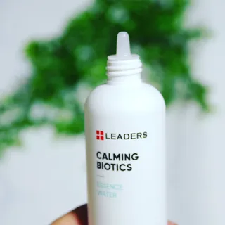 리더스코스메틱 리더스 카밍 바이오틱스 에센스 워터 — 5점을 준 리뷰어가 2021년 8월 올린 사용 사진