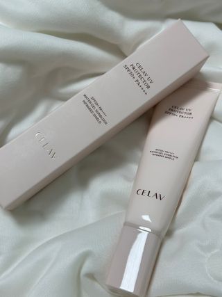 프리마인 선크림만 바꿨을 뿐인데 매일 물 2L챙겨먹고 기초케어 완벽하게 한 물빛피부 완성,셀라브UV프로텍터 — 5점을 준 리뷰어가 2023년 8월 올린 사용 사진