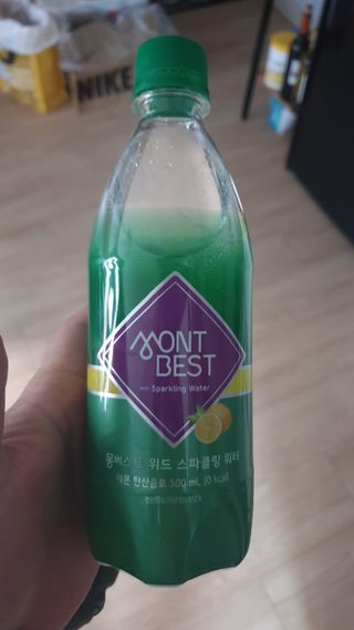 몽베스트 Montbest with Sparkling water Lemon OR Lime 20병(랜덤) — 4점을 준 리뷰어가 2021년 10월 올린 사용 사진