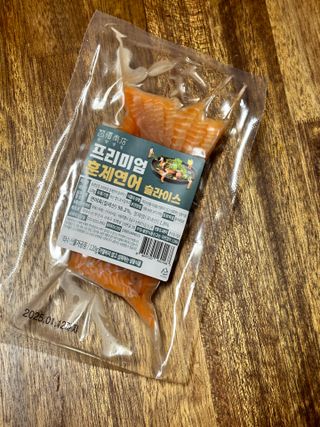 밸런스 다이어트랩 밸다랩 프리미엄 훈제연어 슬라이스 120g — 4.5점을 준 리뷰어가 2023년 4월 올린 사용 사진