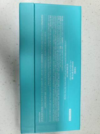 아로메르 리바이탈라이징 블루밍 앰플 10ml x 4ea — 5점을 준 리뷰어가 2021년 8월 올린 사용 사진