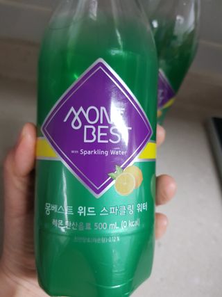몽베스트 Montbest with Sparkling water Lemon OR Lime 20병(랜덤) — 5점을 준 리뷰어가 2021년 10월 올린 사용 사진