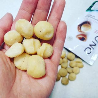 도이퉁 마카다미아 넛 90g  로얄 마카넛 오리지널 쏠트 허니 — 5점을 준 리뷰어가 2021년 3월 올린 사용 사진