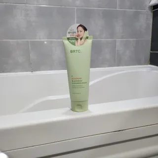 비알티씨 BRTC 시카 바이옴 블랙헤드 클렌징 폼 150ml — 4.5점을 준 리뷰어가 2022년 12월 올린 사용 사진