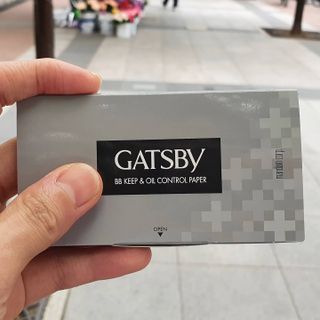 [갸스비] 메이크업은 그대로, 피지만 쏙 - BB킵 오일컨트롤 파우더 페이퍼 — 4점을 준 리뷰어가 2021년 6월 올린 사용 사진