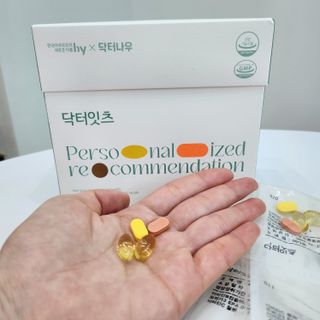 [닥터잇츠] 개인맞춤형 건강기능식품_2종 중 택 1 — 5점을 준 리뷰어가 2024년 1월 올린 사용 사진