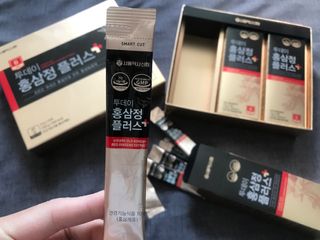 서울약사신협_투데이홍삼정플러스스틱_10g x 30포 — 5점을 준 리뷰어가 2021년 2월 올린 사용 사진