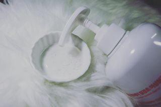 프리[닥터문] 유산균 락토케어 질경초 여성청결제 1000ml (젤타입) — 5점을 준 리뷰어가 2022년 5월 올린 사용 사진