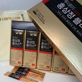 서울약사신협_투데이홍삼정플러스스틱_10g x 60포 — 5점을 준 리뷰어가 2021년 7월 올린 사용 사진
