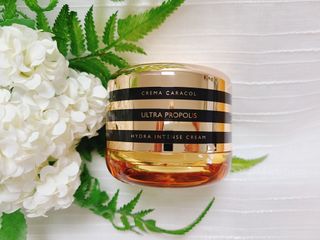 자민경 크레마카라콜 울트라 프로폴리스 하이드라 인텐스 크림 50ml — 5점을 준 리뷰어가 2021년 1월 올린 사용 사진