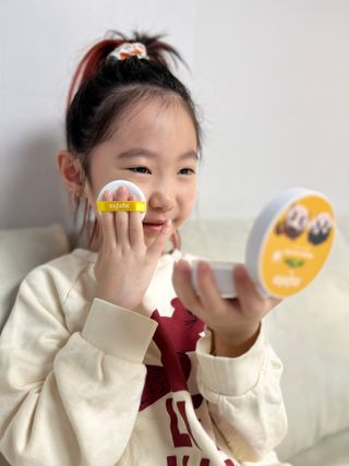 소이베베X신비아파트 모이스쳐 선팩트 SPF50+ PA+++ — 5점을 준 리뷰어가 2023년 5월 올린 사용 사진