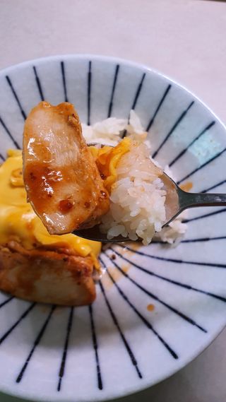 굽네몰 [굽네] 소스가 맛있는 닭가슴살 슬라이스 4종 — 5점을 준 리뷰어가 2021년 4월 올린 사용 사진