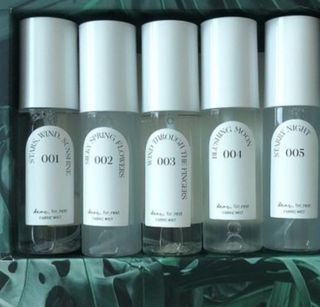 디어포레스트 [5개세트] 숲속의 하루 패브릭미스트 (섬유향수/ 룸스프레이) 50ml 5개 — 5점을 준 리뷰어가 2022년 8월 올린 사용 사진
