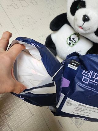 N[템포 ] 패드 내추럴 순면 입는 오버나이트 5P * 2개 — 5점을 준 리뷰어가 2024년 1월 올린 사용 사진