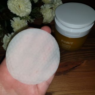 [포잇] 카카두허니씨 미백 톤업패드 190ml 60매 *1개 — 5점을 준 리뷰어가 2023년 1월 올린 사용 사진