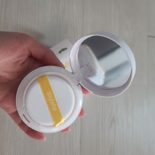 소이베베X신비아파트 모이스쳐 선팩트 SPF50+ PA+++ — 5점을 준 리뷰어가 2023년 4월 올린 사용 사진