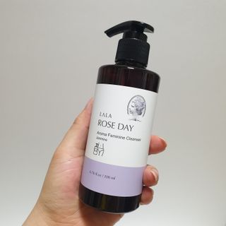 라라로즈데이 시즌2 여성청결제 200ml 아로마 페미민 클렌저, 독일더마인증 — 5점을 준 리뷰어가 2021년 8월 올린 사용 사진