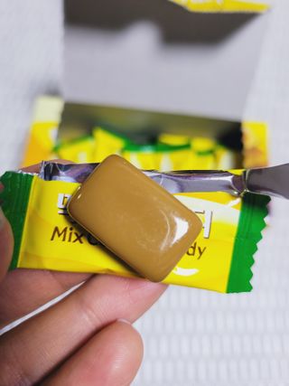 (주) 피치코리아 믹스커피캔디76g x2개입 — 5점을 준 리뷰어가 2022년 11월 올린 사용 사진