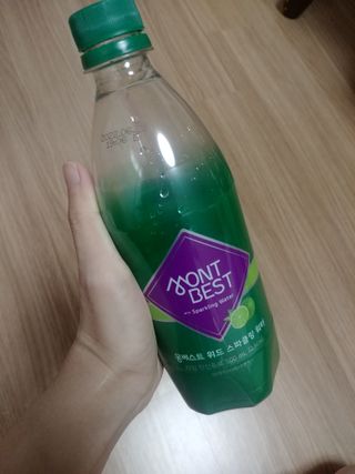 몽베스트 Montbest with Sparkling water Lime20병 — 5점을 준 리뷰어가 2021년 10월 올린 사용 사진