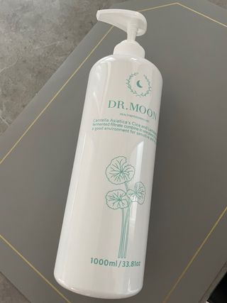 [닥터문] 센텔라 시카케어 화이트머스크 바디워시 1000ml — 4.5점을 준 리뷰어가 2023년 6월 올린 사용 사진