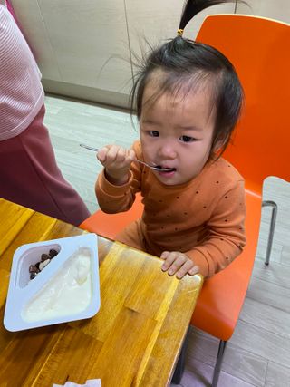 남양유업 또깍 접어 떠먹는 불가리스 2종 — 5점을 준 리뷰어가 2021년 1월 올린 사용 사진
