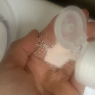 소담스퀘어 상암 [아멍코스메틱] 러뷰 리얼스킨 파룰 효소 파우더 워시 — 5점을 준 리뷰어가 2022년 11월 올린 사용 사진