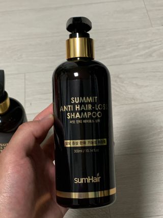 썸헤어 / SUMHAIR 썸헤어  써밋 안티 헤어로스 샴푸+트리트먼트 — 5점을 준 리뷰어가 2021년 5월 올린 사용 사진