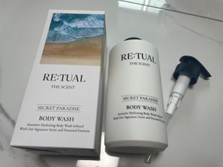 레츄얼 더 센트 바디워시 시크릿 파라다이스(500ml) — 5점을 준 리뷰어가 2022년 7월 올린 사용 사진
