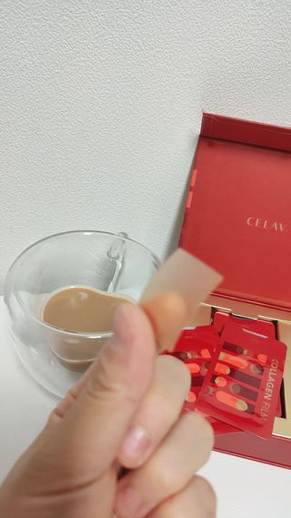프리마인 귀족의 콜라겐, 92배 흡수율. 럭셔리 프리미엄 셀라브 콜라겐필름 30매 — 4점을 준 리뷰어가 2022년 6월 올린 사용 사진